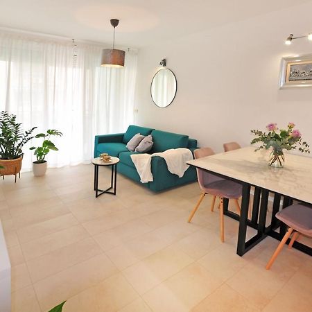 Family Apartment Noel - Omiš Екстериор снимка