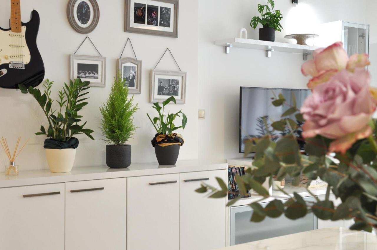 Family Apartment Noel - Omiš Екстериор снимка