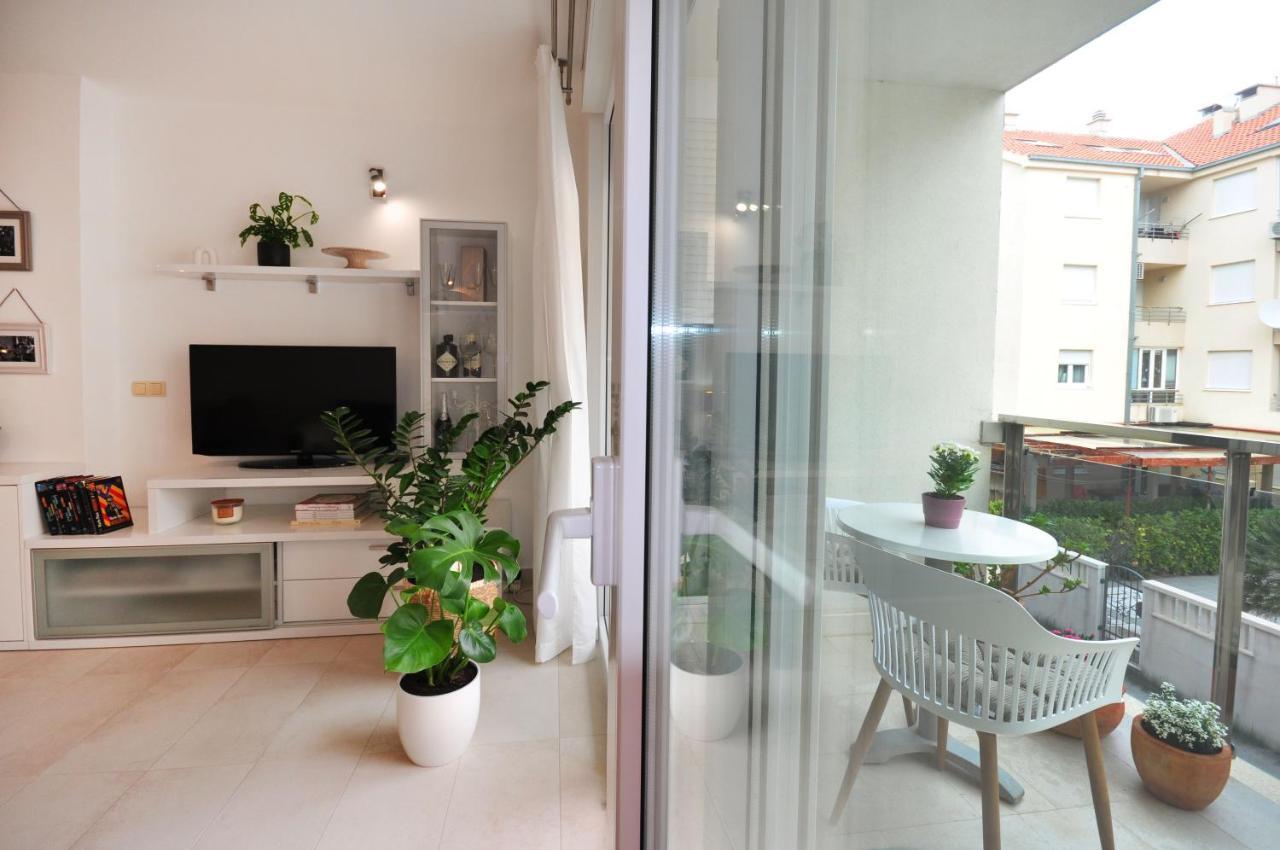 Family Apartment Noel - Omiš Екстериор снимка