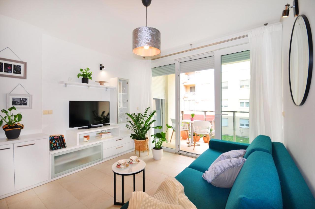 Family Apartment Noel - Omiš Екстериор снимка